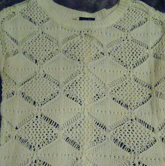 Top - Picture 2 of 2